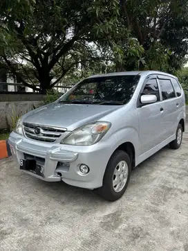 Daihatsu xenia Li 2004