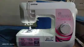 Mesin jahit portable Brother GS2500.