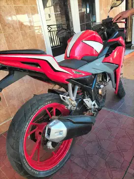 Honda cb 150 r 2017