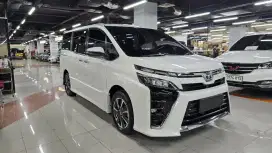 Toyota voxy 2018 Km 30 ribuan
