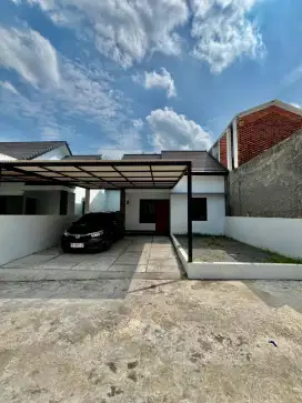 Rumah Baru Dekat Kantor Kapanewon Sayegan