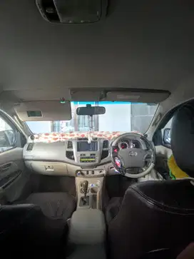 Toyota Fortuner 2.7 G Lux 2005 Bensin