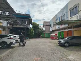 Dikontrakkan ruko dua lantai dua tahun 50.000.000. hub.wa.082193973097