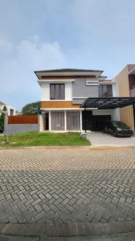 Dijual Murah Modern Posisi Hook di Discovery sektor 9 Bintaro 16225Ad