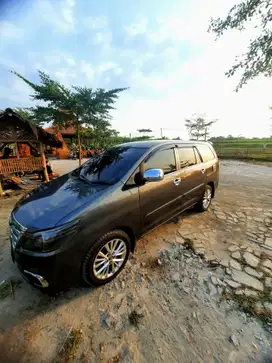 Toyota Kijang Innova 2010 Diesel