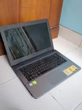 ASUS X441U intel core i3 NVIDIA GeForce 920MX