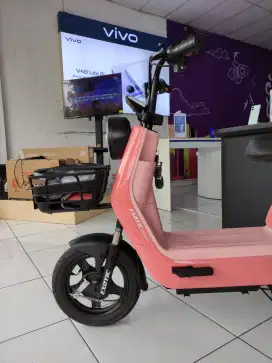 Exotic Veloce CR – Sepeda Listrik Stylish & Bertenaga!