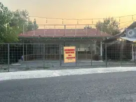 Disewakan : Tempat Usaha Area Jl. Kaliurang Pinggir Jalan. Dekat UII