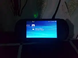 Di jual psp street warna hitam normal mc 8gb+ casan