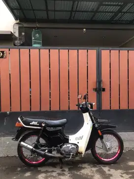motor suzuki rc100