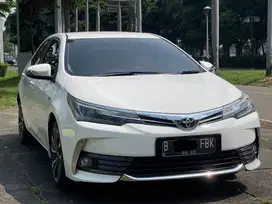 TOYOTA COROLLA ALTIS V AT PUTIH 2017 SEDAN MEWAH TERMURAH