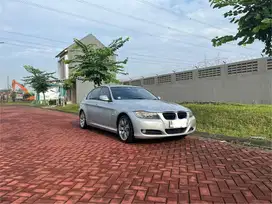 BMW 320i 2012 Last Edition