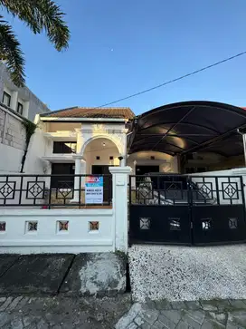 Dijual Rumah berlokasi di Taman Pondok Indah (ME) Gunung Sari