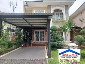 Kota wisata Rumah Kuldesak siap huni - Hadap selatan - semi furnish