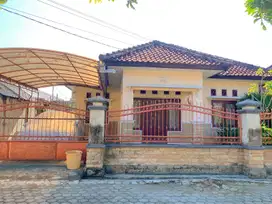 Rumah di kompleks jalan Panjitilar Mataram
