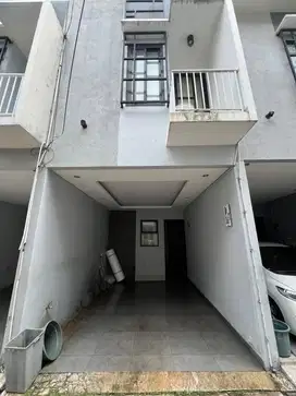 DIKONTRAKAN RUMAH CLUSTER MUSA - JAKARTA BARAT
