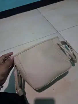 Tas jarang di pakek 2 100 ribu ambil aj
