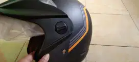 Helm baru bawaan dari Honda