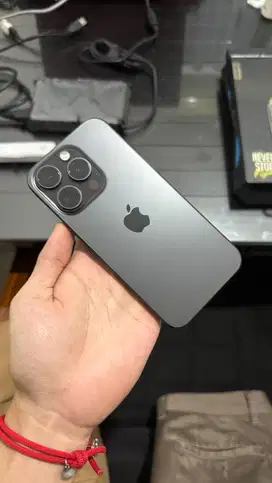 Iphone 15 pro 128 gb all operator like new