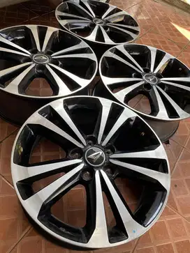 Velg Voxy R17 Rush Innova Hrv Xpander Brv XL7 Ertiga Crv mazda