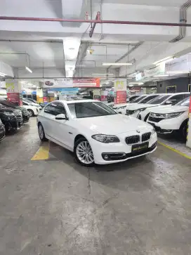 ODO 28rb BMW 528i Luxury LCI 2015