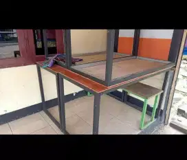 Bar cafe + 3 meja makan kotak