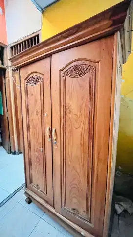 Lemari pakaian jati 2 pintu