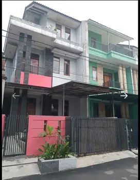 Jual CEPAT lagi BU Rumah 2.5 Lantai di Kawaluyaan Soekarno Hatta Bandu