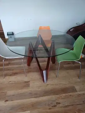 Satu set meja kaca bundar dan 3 kursi