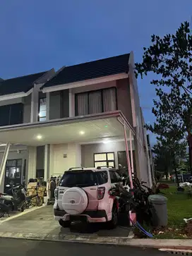 Rumah 2 Lantai 3 Bedroom AC 3 Unit Hoek Oxalis Metland Puri