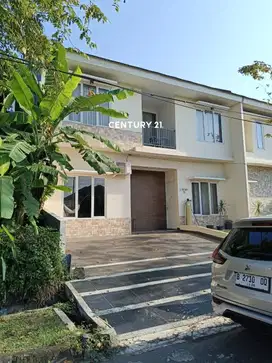 Rumah Bagus Siap Huni Di Lippo Cikarang