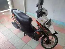 Mio J 2014 hitam