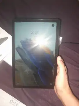 Jual aja Samsung galaxy tab A8.