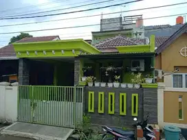 Dijual Rumah 2lt Rapih Siap Huni!!! di Taman Royal 3, Kota Tangerang