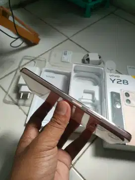 Jual BU .Vivo Y28 ram 6.128 fullset like new 99% mulus.