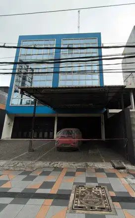 Ruko 2 Jejer 4 Lantai Bagus di Perak Lokasi Strategis