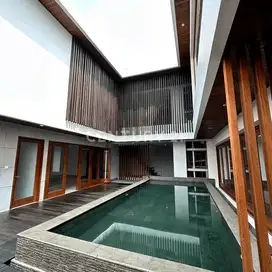 Pondok Indah Jaksel. Rumah Brandnew Cantik Modern Siap Huni Murah
