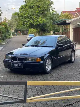 BMW E36 320i 1995 M/T M52