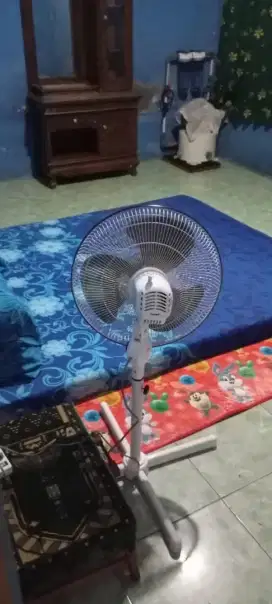 Tersedia Kamar Kos-kosan Mama Lily putri/karyawati/Kontrakan 3 petak