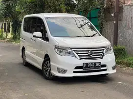 NISSAN SERENA HWS AT 2016 PUTIH FAVORIT