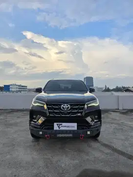 FORTUNER 2.8 VRZ GR SPORT 4x2 AT 2024