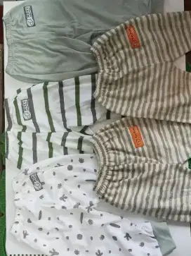 Preloved celana panjang bayi 0-6 bulan