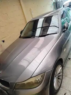 BMW 320i 2011 Bensin
