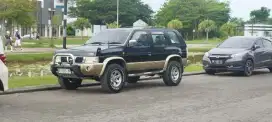 Nissan Terrano Kingsroad 2004