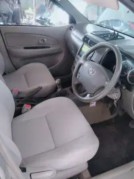 Toyota avanza E 2011 MT