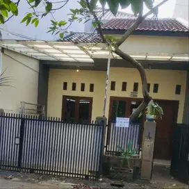Disewakan / Dikontrakkan Rumah di Perumahan Puri Pamulang
