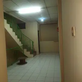 RUKO 4 LT. JL.PETA SELATAN JUAL 3,2 M DAN SEWA 80 JUTA/M2