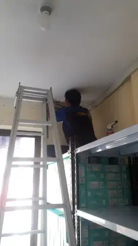 Panggilan jasa Bongkar AC wilayah surabaya