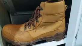 Sepatu original merek camel