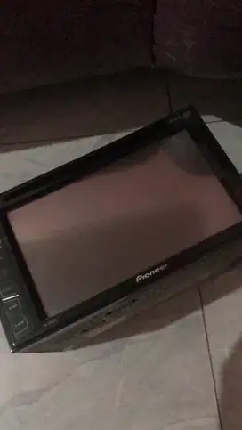 Head Unit Merk Pioneer